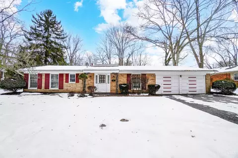 113 Fieldstone Dr, Terrace Park, OH 45174