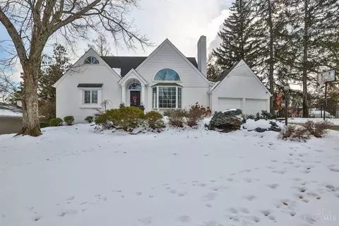 2949 Pineridge Ave, Cincinnati, OH 45208