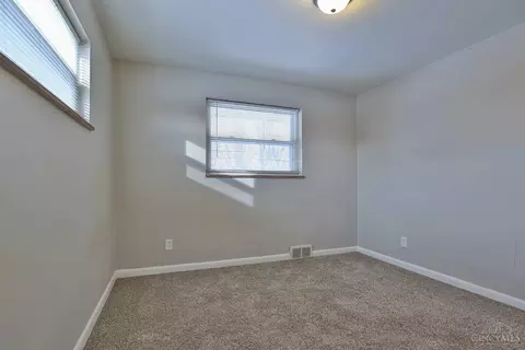 2079 Ebenezer Rd, Cincinnati, OH 45233 photo 16