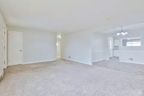 2079 Ebenezer Rd, Cincinnati, OH 45233 photo 6