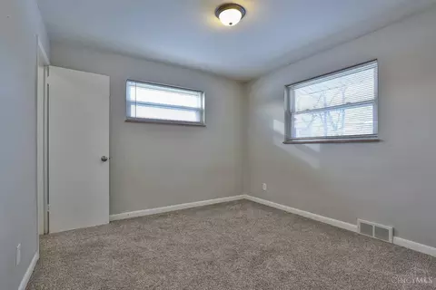 2079 Ebenezer Rd, Cincinnati, OH 45233 photo 18