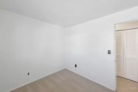 11964 Algiers Dr, Cincinnati, OH 45246 photo 25