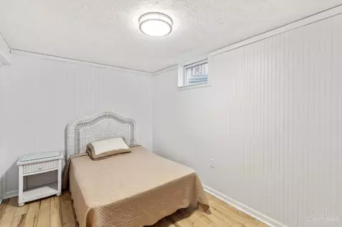 Bedroom - 6600 Honeysuckle Ln, Hamilton Township, OH 45039 photo 5 of 5