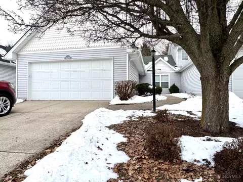 7673 Squirrel Run Dr, Hamilton Township, OH 45039