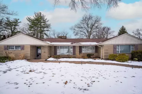 8349 Lynnehaven Dr, Cincinnati, OH 45236 photo 2