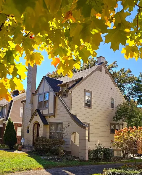 3853 Indianview Ave, Mariemont, OH 45227