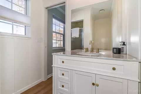 Bath - 4380 Champlain Ct, Mason, OH 45040 photo 1 of 2