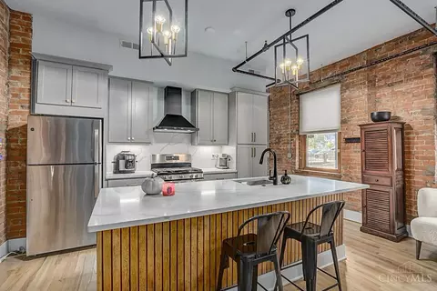 215 Wade St, Cincinnati, OH 45202 photo 7