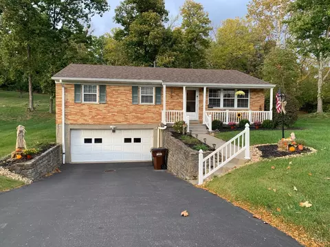 5643 Windridge Dr, Cincinnati, OH 45248