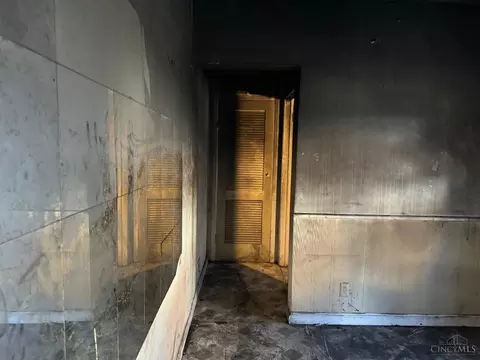 Entry Way - 2311 May St, Cincinnati, OH 45206 photo 5 of 7