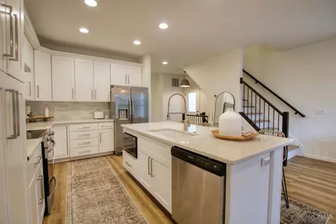3033 Cinnamon St, Cincinnati, OH 45208 photo 7