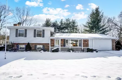 1201 Dalton Dr, Fairfield, OH 45014