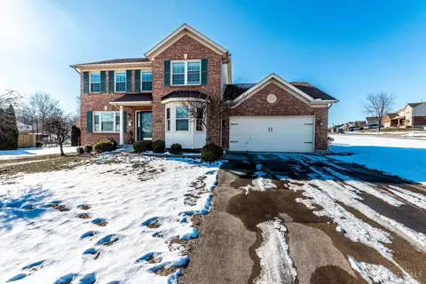 2899 Creekside Dr, Hamilton, OH 45011