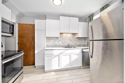 Kitchen - 50 Andover Rd, Greenhills, OH 45218 photo 1 of 2