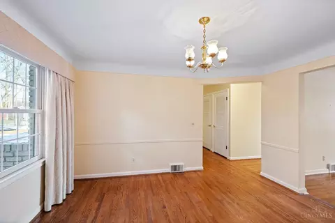7466 Glenover Dr, Cincinnati, OH 45242 photo 6