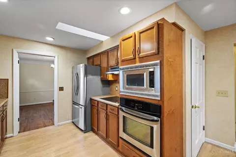 7466 Glenover Dr, Cincinnati, OH 45242 photo 10