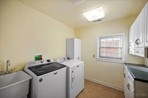 7466 Glenover Dr, Cincinnati, OH 45242 photo 22