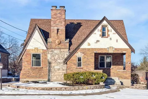 5243 Relluk Dr, Cincinnati, OH 45238