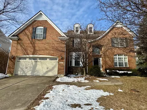 8061 Vegas Ct, West Chester, OH 45069