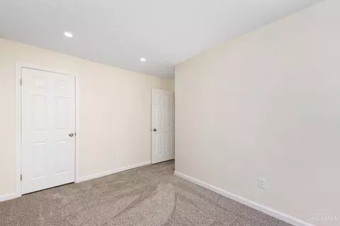 Bedroom - 4094 Independence Dr, Cincinnati, OH 45255 photo 9 of 10