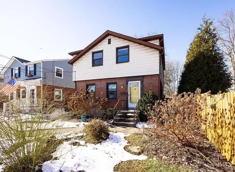 7323 Richmond Ave, Deer Park, OH 45236