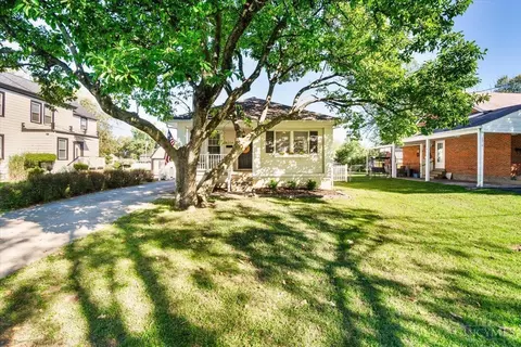 4214 Woodlawn Ave, Cincinnati, OH 45236