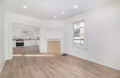 3107 Eighth St, Cincinnati, OH 45205 photo 7