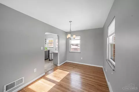 379 Amazon Ave, Cincinnati, OH 45220 photo 13