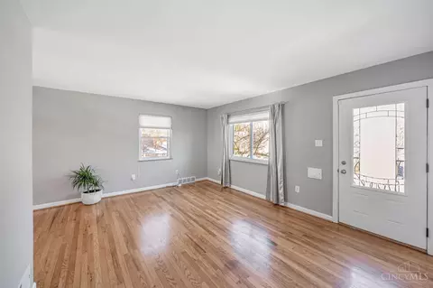 379 Amazon Ave, Cincinnati, OH 45220 photo 6