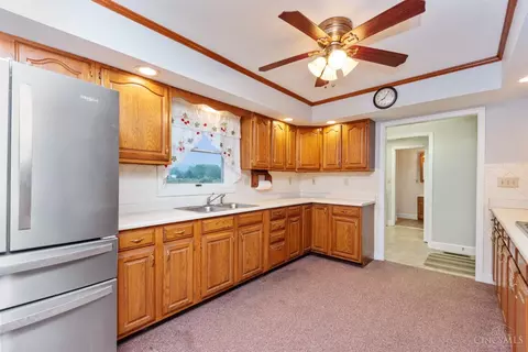 Kitchen - 1876 River Rd, Aberdeen, OH 45101 photo 1 of 5
