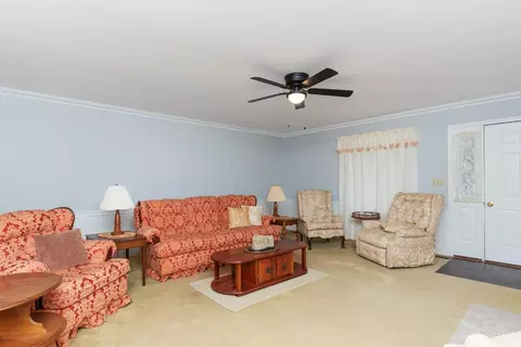 Living - 1876 River Rd, Aberdeen, OH 45101 photo 1 of 1