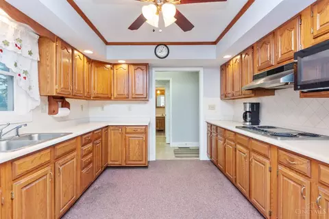 Kitchen - 1876 River Rd, Aberdeen, OH 45101 photo 5 of 5