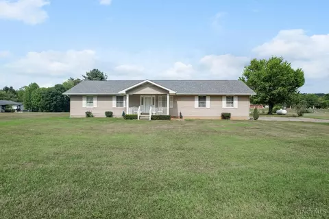 1876 River Rd, Aberdeen, OH 45101