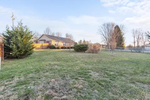 610 Bourbon St, Blanchester, OH 45107 photo 32