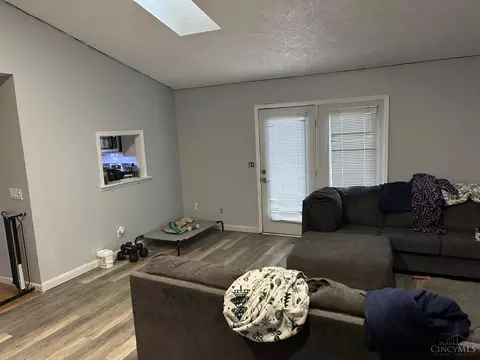 610 Bourbon St, Blanchester, OH 45107 photo 6