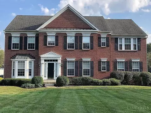 8236 Weller Rd, Montgomery, OH 45242