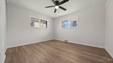 8457 Plainfield Rd, Cincinnati, OH 45236 photo 6