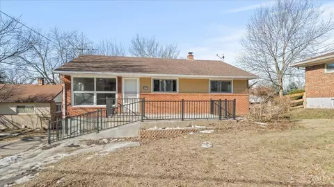 8457 Plainfield Rd, Cincinnati, OH 45236