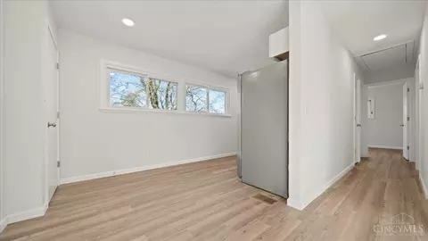 8457 Plainfield Rd, Cincinnati, OH 45236 photo 10