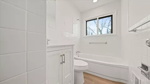 8457 Plainfield Rd, Cincinnati, OH 45236 photo 3
