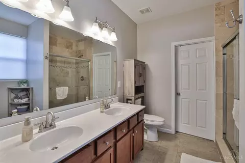 887 Anson Dr, Cincinnati, OH 45245 photo 15