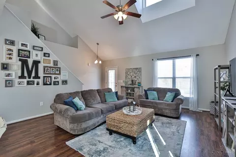 887 Anson Dr, Cincinnati, OH 45245 photo 5