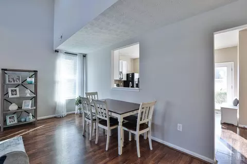 887 Anson Dr, Cincinnati, OH 45245 photo 9