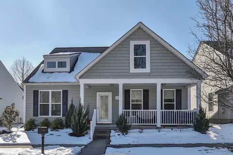 887 Anson Dr, Cincinnati, OH 45245