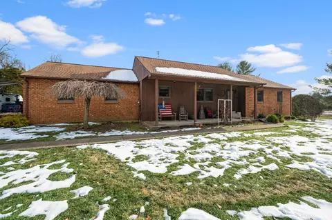 2111 Carriage Station Rd, Batavia, OH 45103