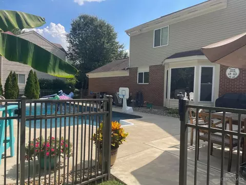 1024 Vixen Dr, Cincinnati, OH 45245 photo 42