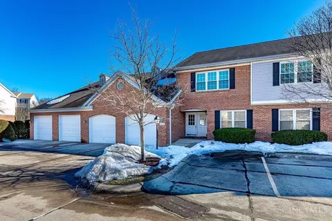 5176 Shoreview Run, Cincinnati, OH 45248