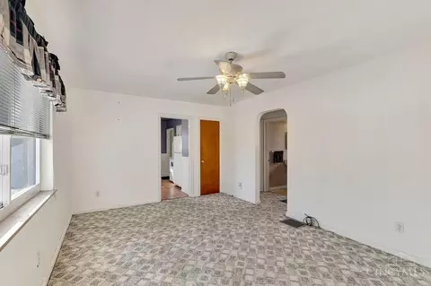 Living - 1631 Marilyn Ln, Cincinnati, OH 45231 photo 1 of 4