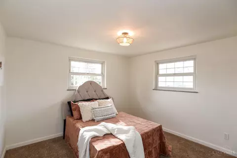 Bedroom - 452 Breezy Ln, Cincinnati, OH 45244 photo 2 of 3