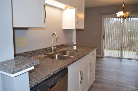 Kitchen - 5609 Regimental Pl, Cincinnati, OH 45239 photo 1 of 4